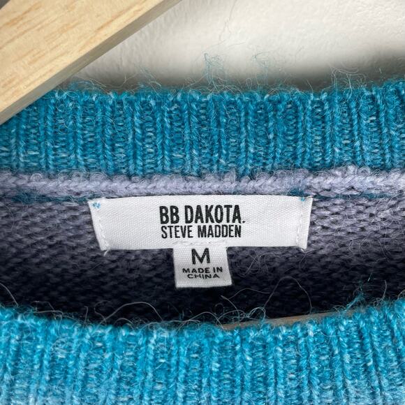 BB Dakota Womens Blue Ombre Sweater Size M Gradient Fuzzy Wool Blend Long Sleeve - Picture 4 of 10